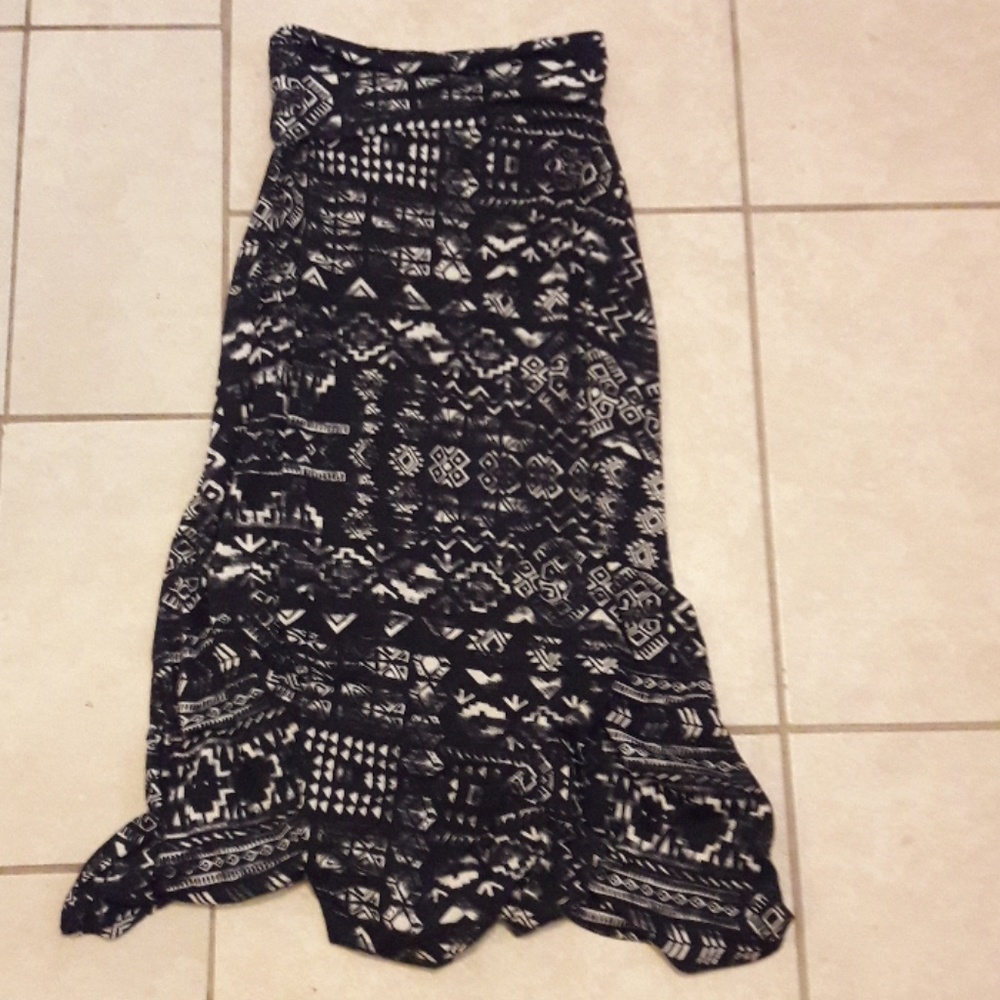 Bohiminun skirt, like New!